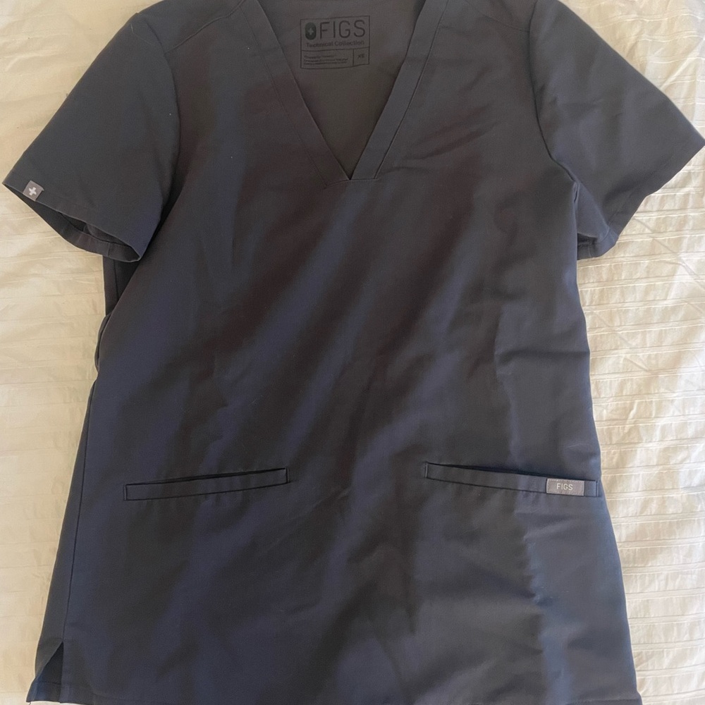 Figs Black Short Sleeve Women's Top